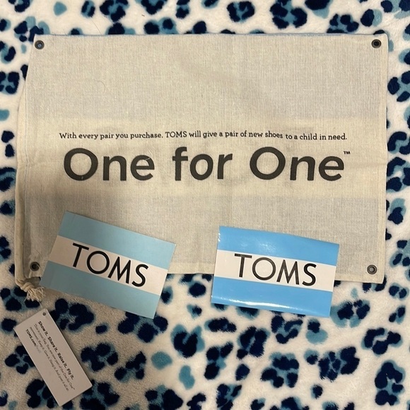 TOMS dust bag with stickers - Picture 1 of 2